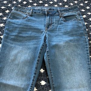 Mid-rise skinny ankle jeans